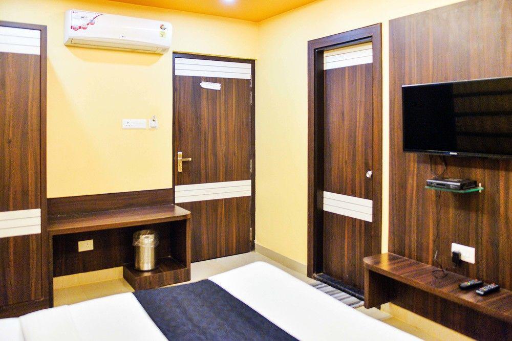 Hotel Janki International By Keymagics Varanasi Ngoại thất bức ảnh