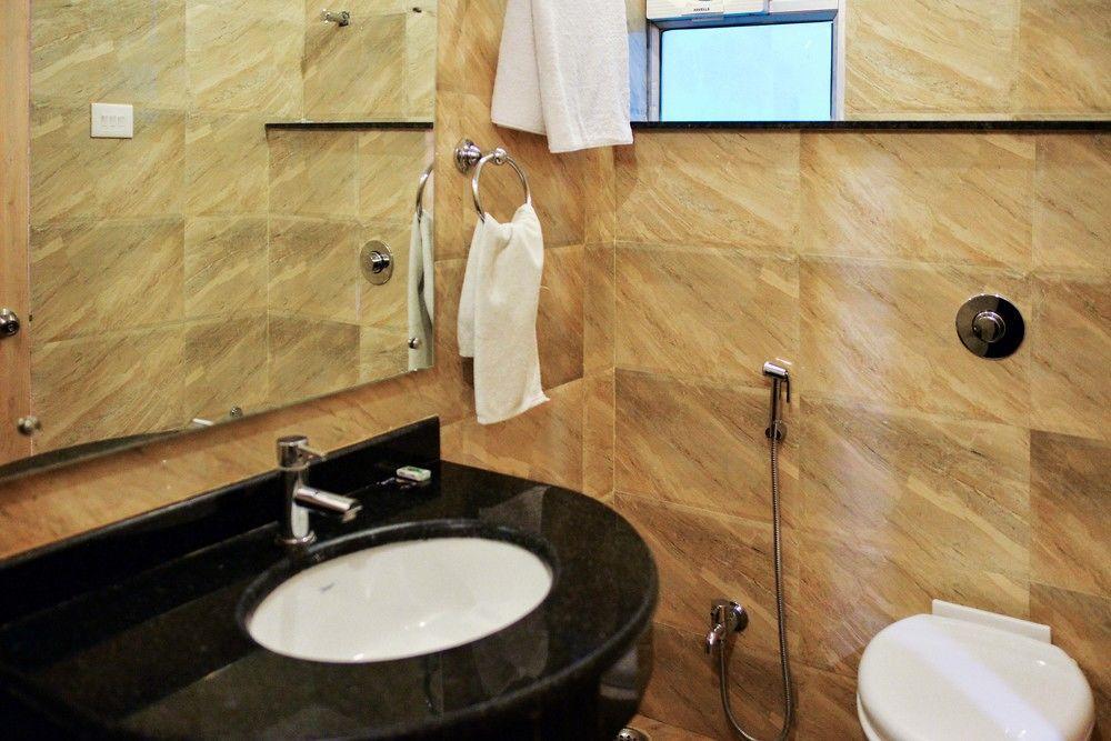 Hotel Janki International By Keymagics Varanasi Ngoại thất bức ảnh