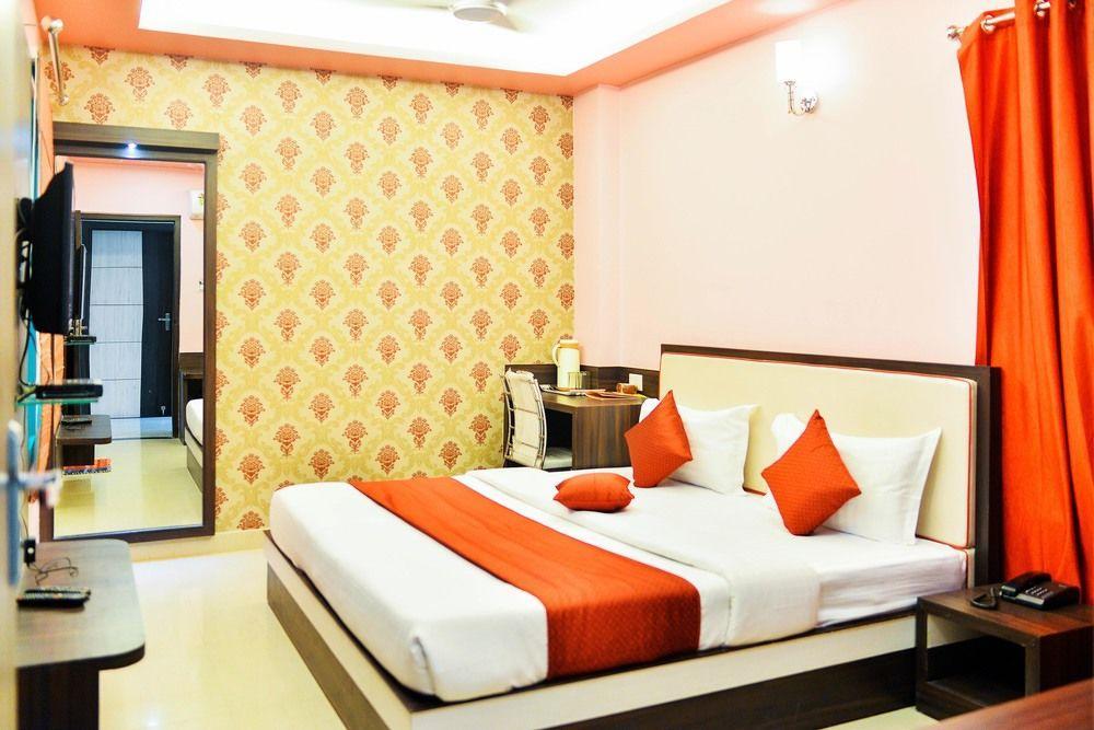 Hotel Janki International By Keymagics Varanasi Ngoại thất bức ảnh