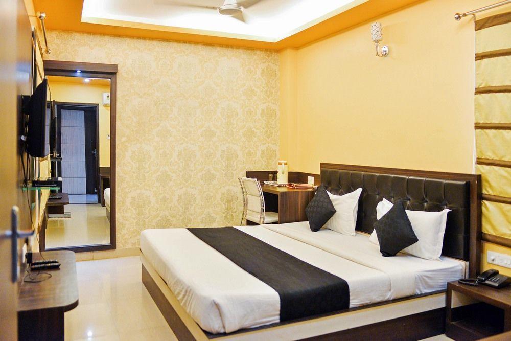 Hotel Janki International By Keymagics Varanasi Ngoại thất bức ảnh