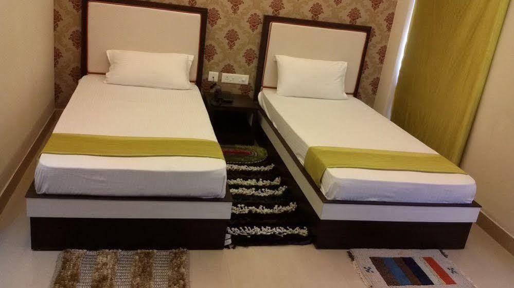 Hotel Janki International By Keymagics Varanasi Ngoại thất bức ảnh