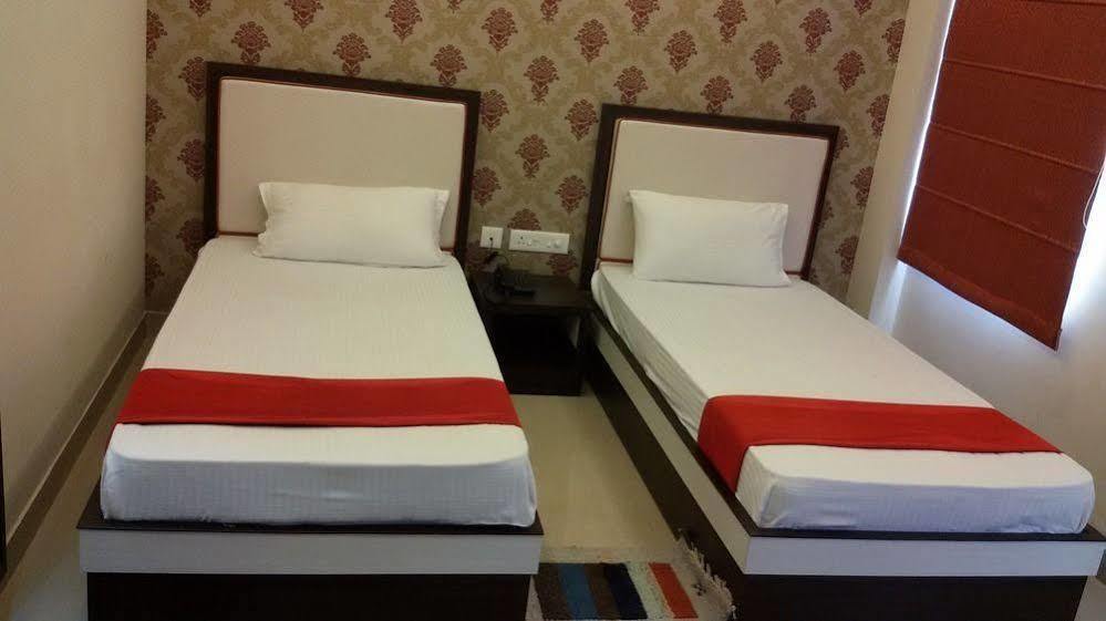 Hotel Janki International By Keymagics Varanasi Ngoại thất bức ảnh